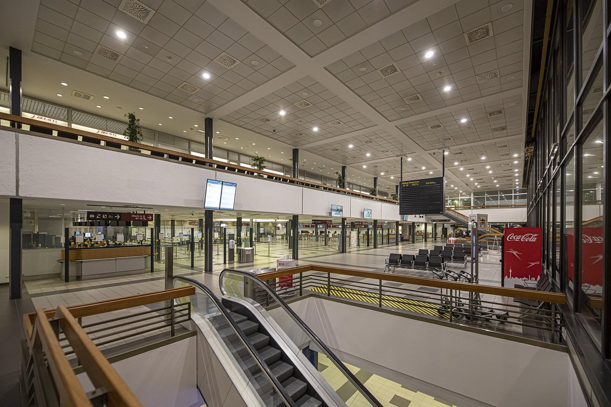 Innenansicht des früheren Flughafens Schönefeld (zuletzt BER Terminal 5)